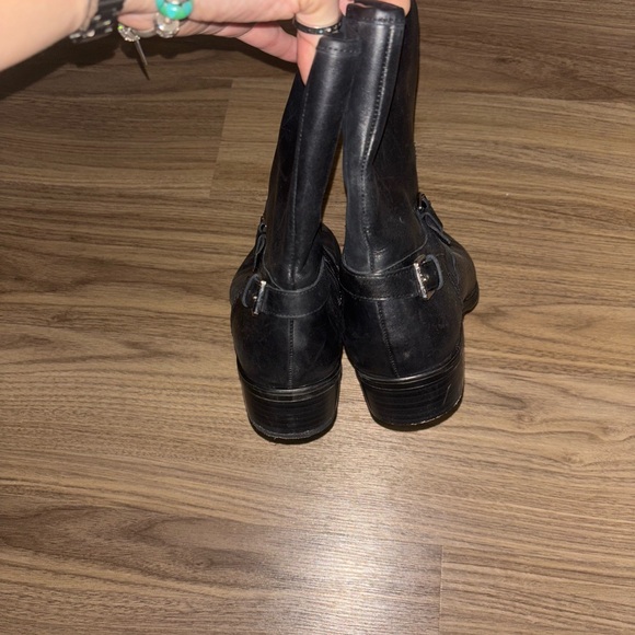 Ralph Lauren black leather ankle boots with buckle details - Picture 3 of 4